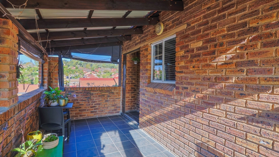 3 Bedroom Property for Sale in Wilgeheuwel Gauteng