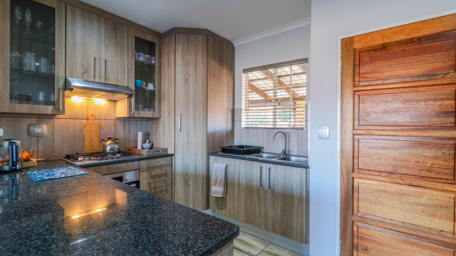 3 Bedroom Property for Sale in Wilgeheuwel Gauteng