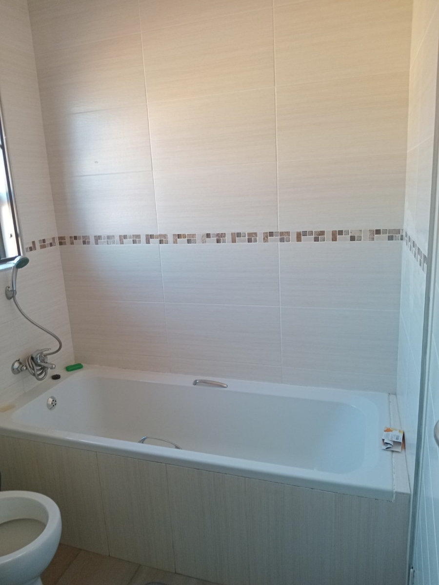 3 Bedroom Property for Sale in Hesteapark Gauteng