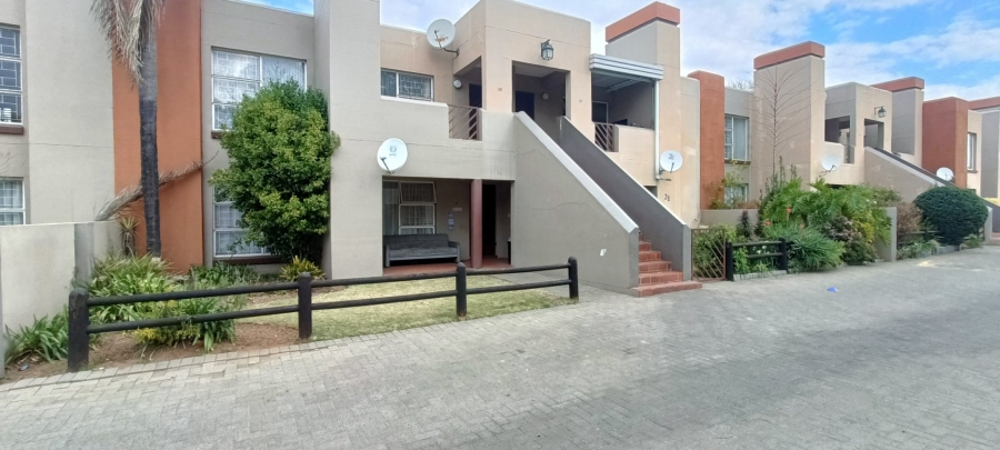 2 Bedroom Property for Sale in Vanderbijlpark SW 5 Gauteng