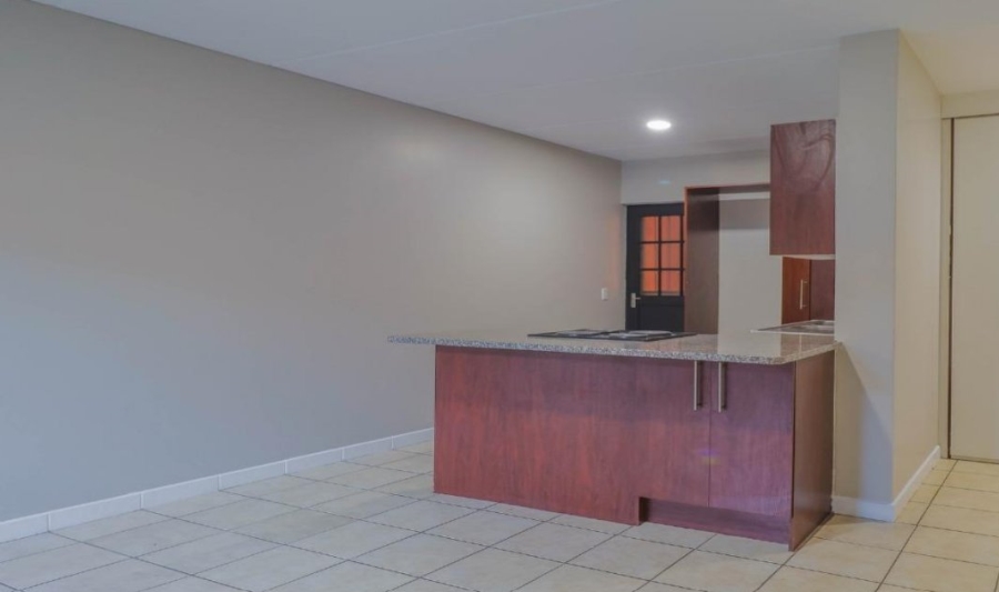 2 Bedroom Property for Sale in Summerfields Estate Gauteng