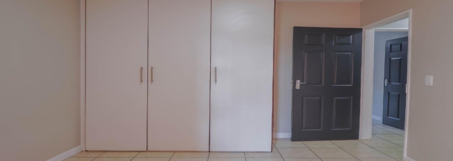 2 Bedroom Property for Sale in Summerfields Estate Gauteng