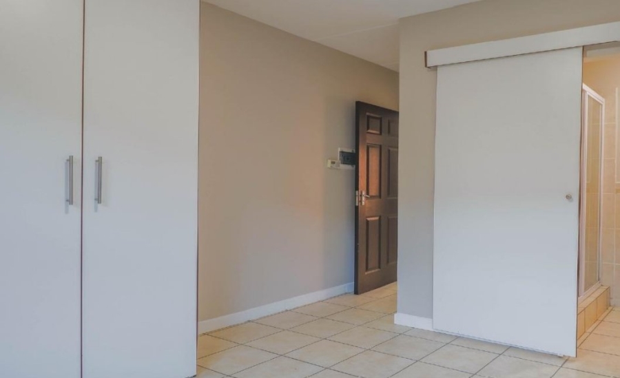 2 Bedroom Property for Sale in Summerfields Estate Gauteng