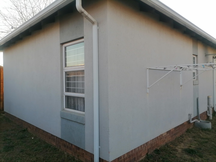 3 Bedroom Property for Sale in Kirkney Gauteng
