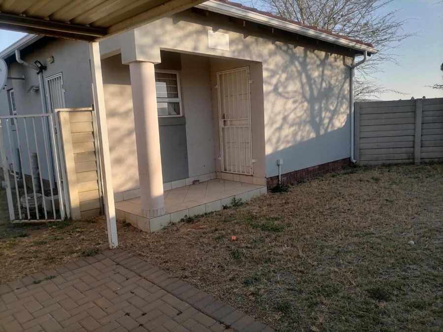 3 Bedroom Property for Sale in Kirkney Gauteng