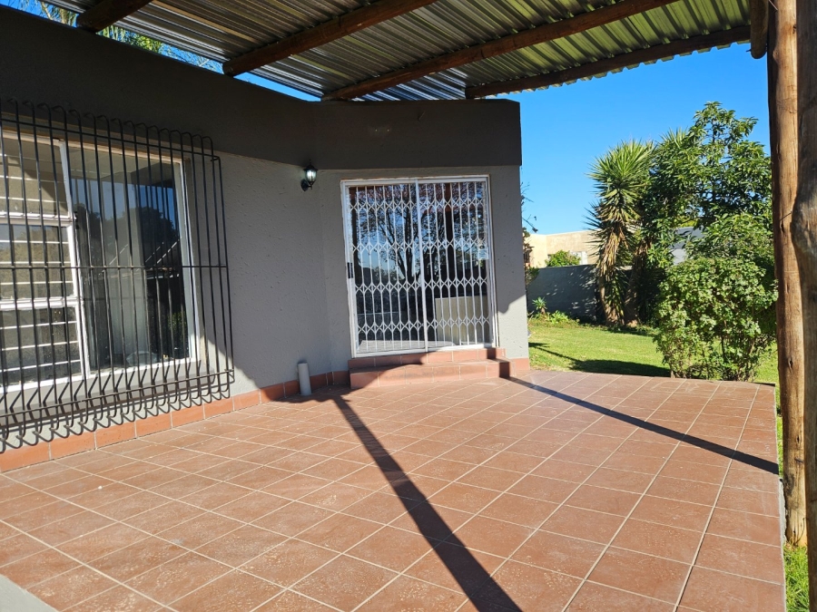 3 Bedroom Property for Sale in Bromhof Gauteng