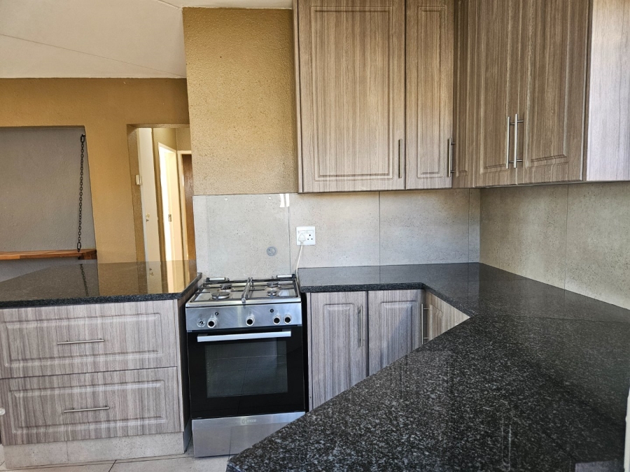 3 Bedroom Property for Sale in Bromhof Gauteng