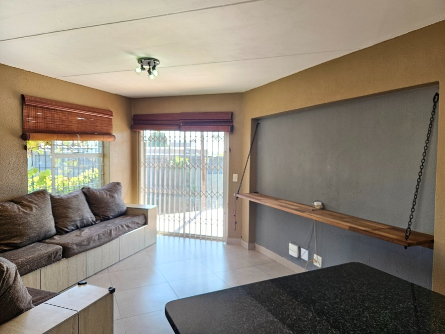3 Bedroom Property for Sale in Bromhof Gauteng