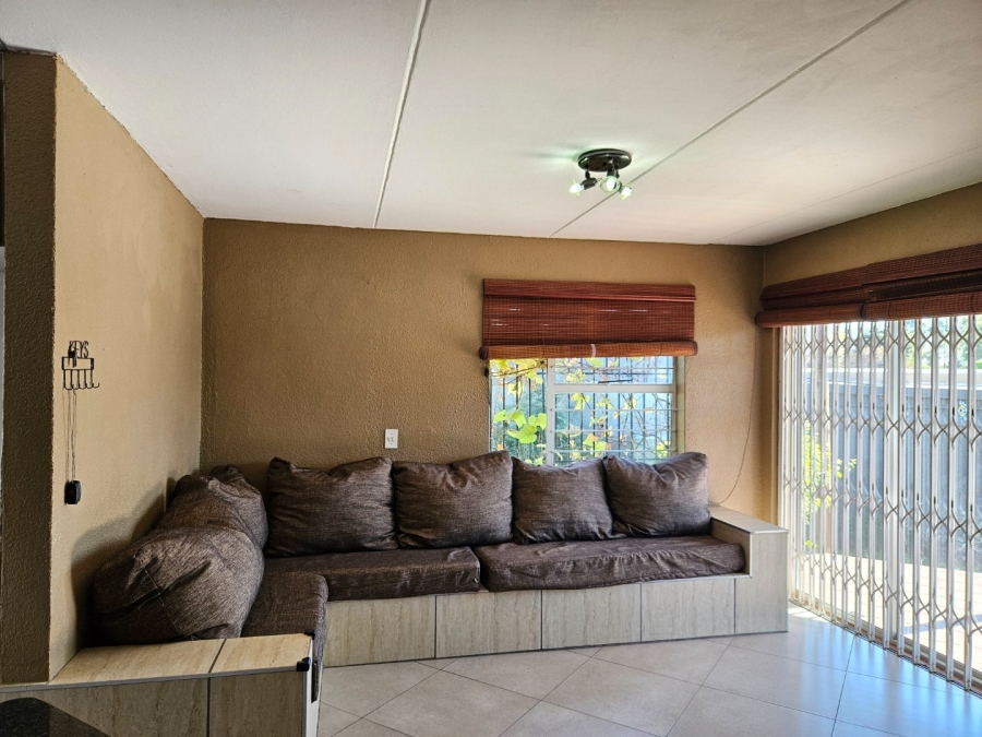 3 Bedroom Property for Sale in Bromhof Gauteng
