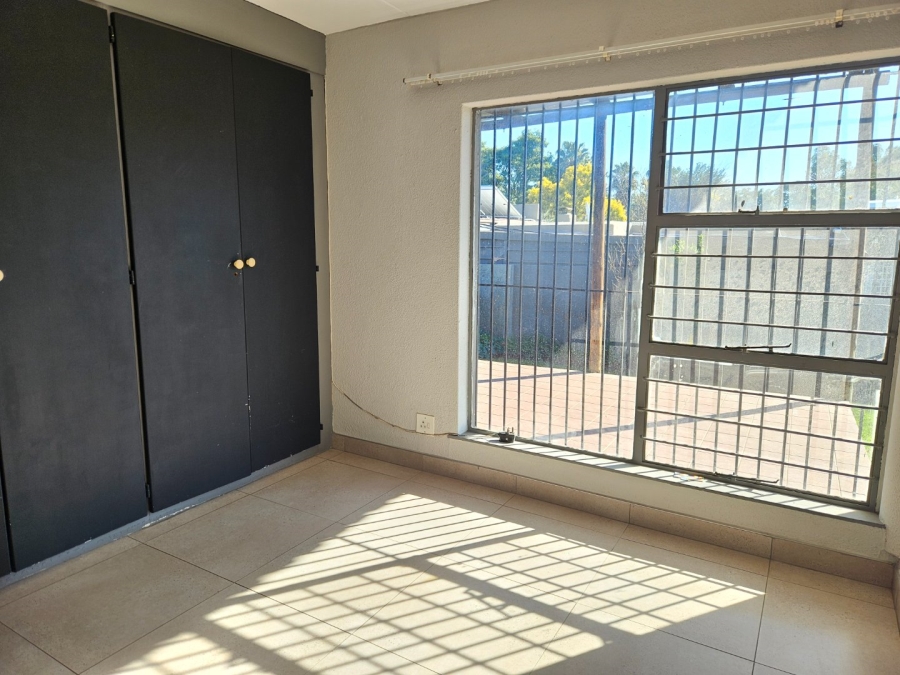 3 Bedroom Property for Sale in Bromhof Gauteng