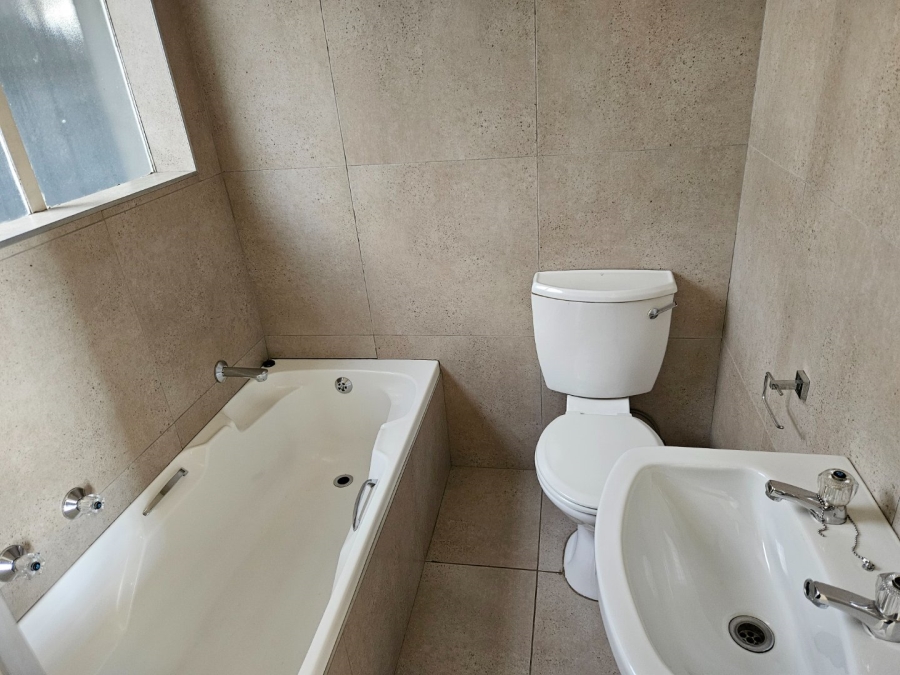 3 Bedroom Property for Sale in Bromhof Gauteng