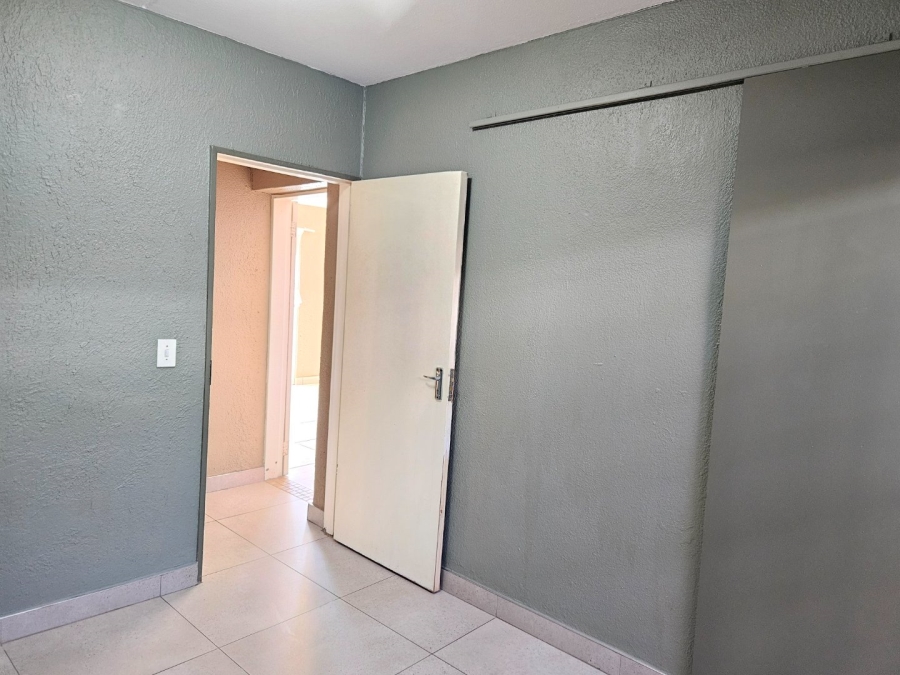 3 Bedroom Property for Sale in Bromhof Gauteng