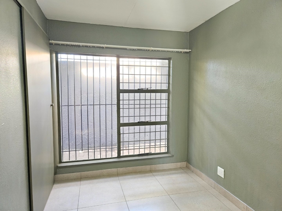 3 Bedroom Property for Sale in Bromhof Gauteng