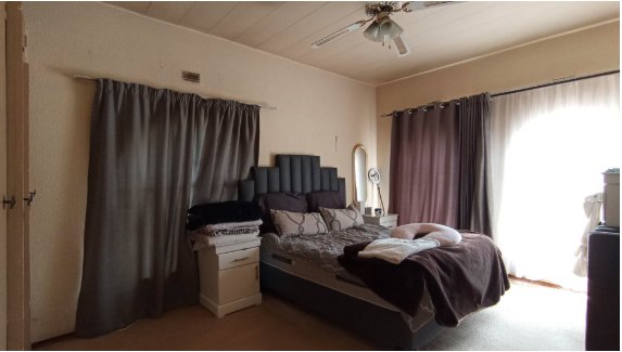 3 Bedroom Property for Sale in Florida Lake Gauteng
