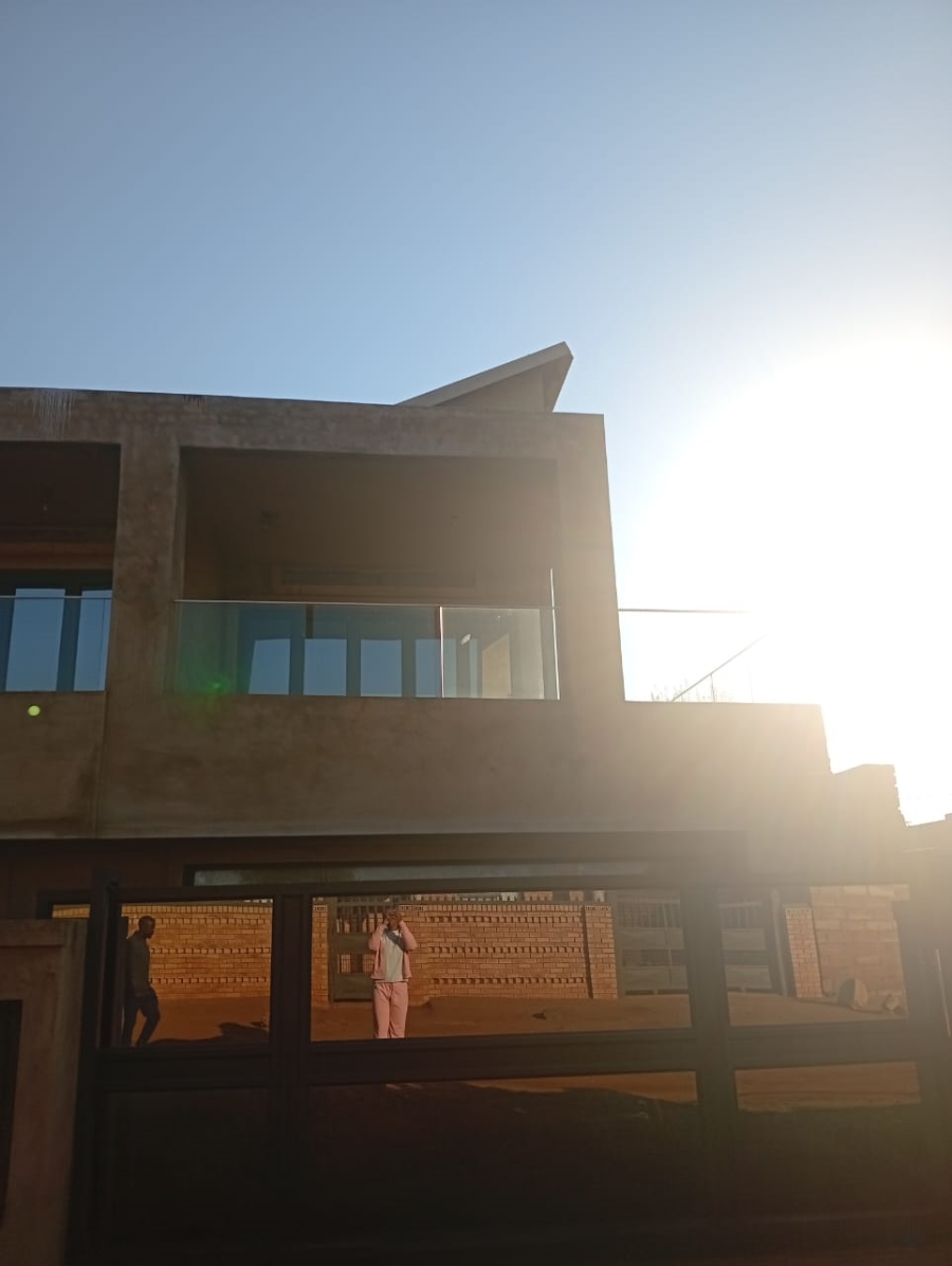 7 Bedroom Property for Sale in Soshanguve South Ext 8 Gauteng