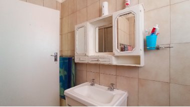 2 Bedroom Property for Sale in Florida Lake Gauteng