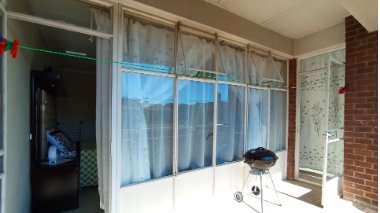 2 Bedroom Property for Sale in Florida Lake Gauteng