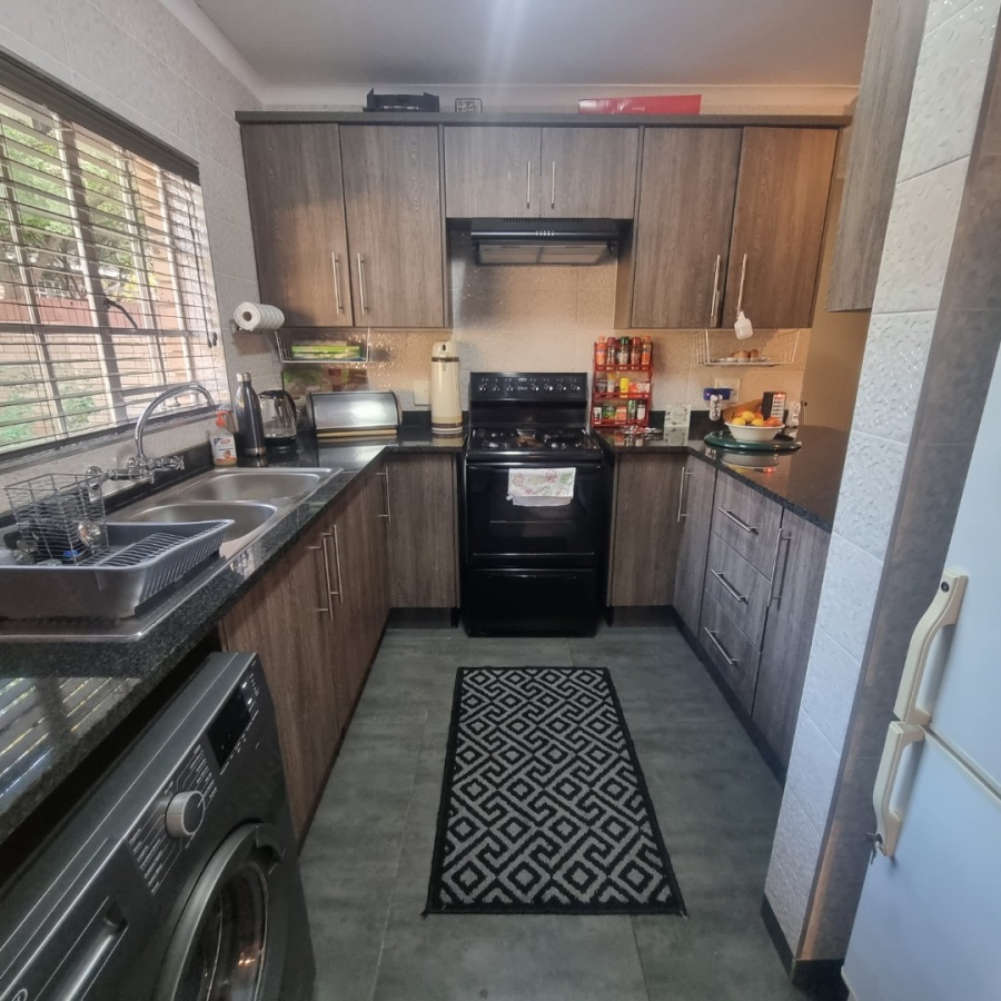 2 Bedroom Property for Sale in Clubview Gauteng