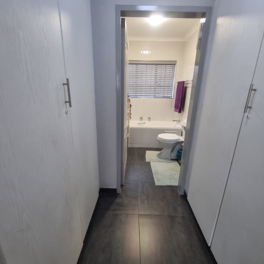 2 Bedroom Property for Sale in Clubview Gauteng