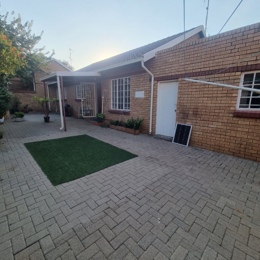 2 Bedroom Property for Sale in Clubview Gauteng