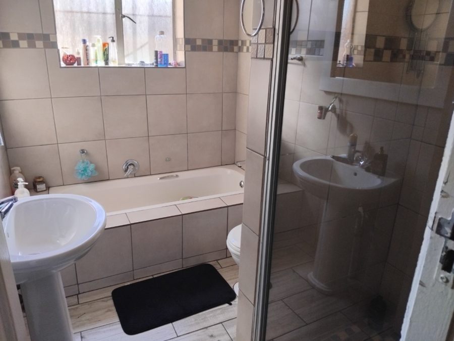 4 Bedroom Property for Sale in Primrose Gauteng