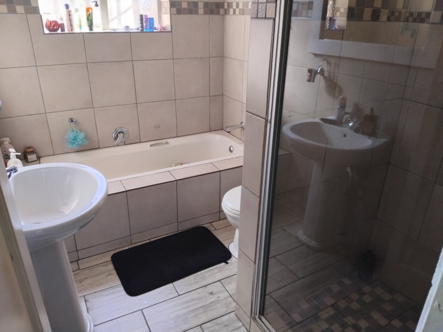 4 Bedroom Property for Sale in Primrose Gauteng