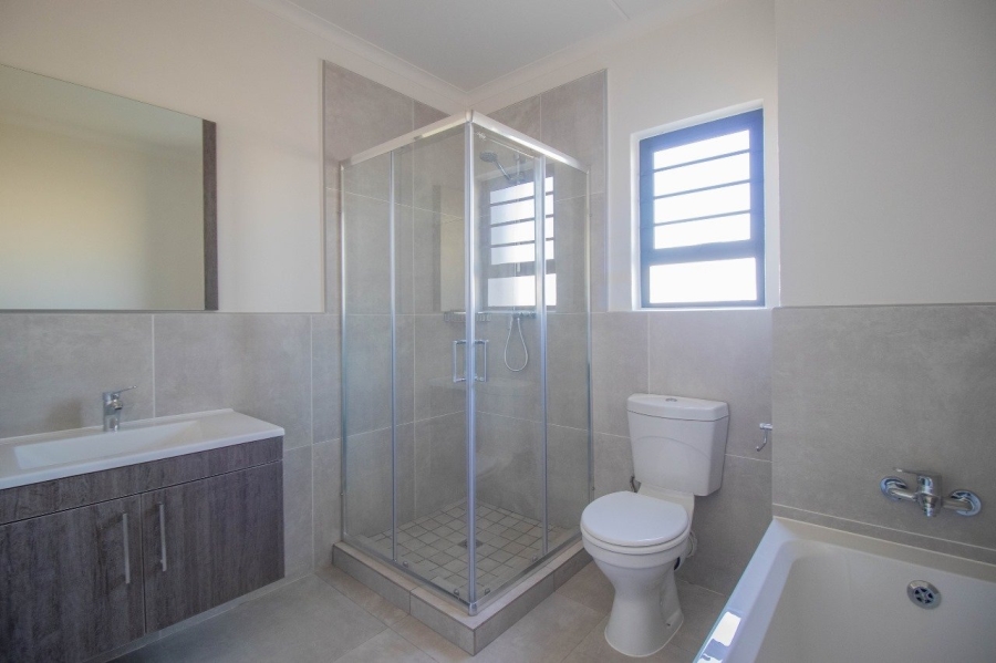 2 Bedroom Property for Sale in Lilianton Gauteng