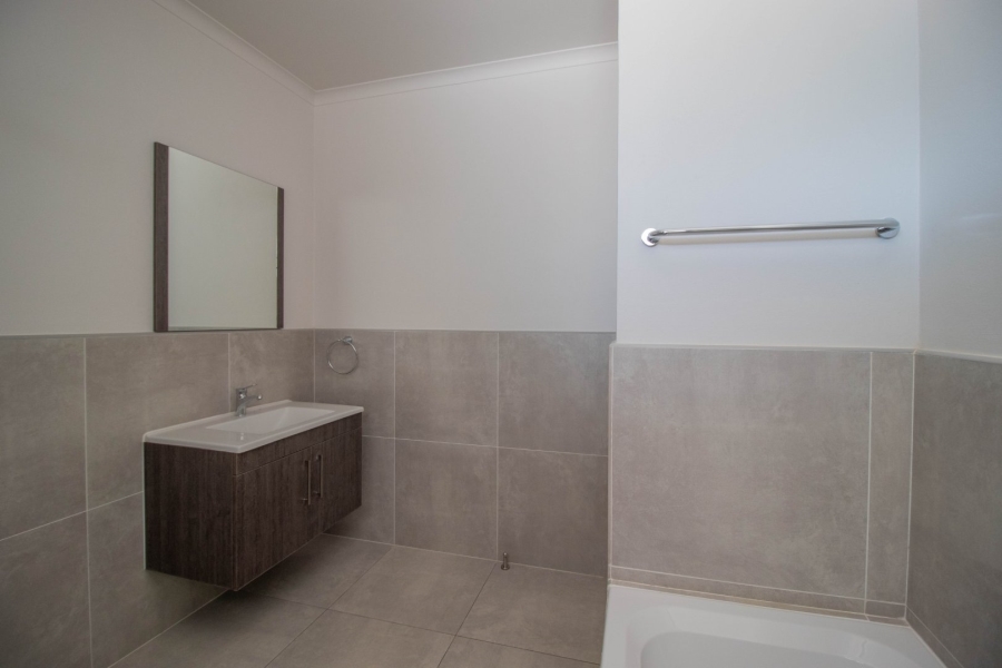 1 Bedroom Property for Sale in Lilianton Gauteng