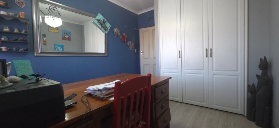 3 Bedroom Property for Sale in Brackenhurst Gauteng