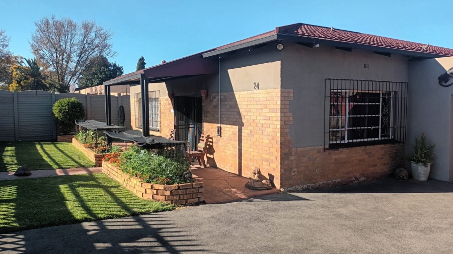 3 Bedroom Property for Sale in Florentia Gauteng