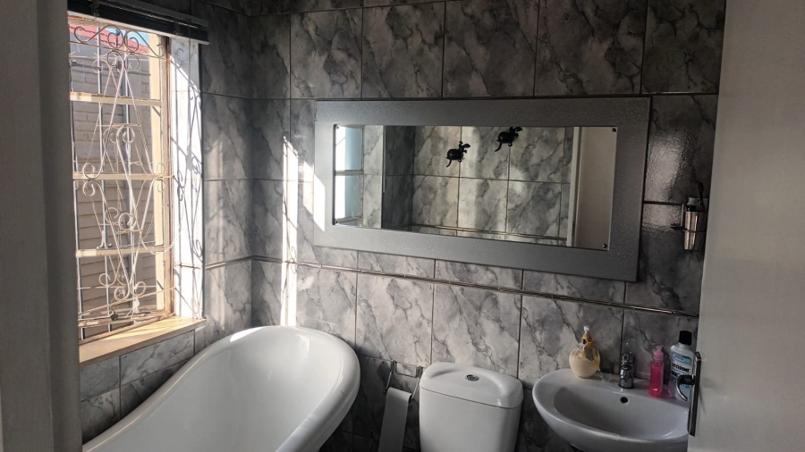 3 Bedroom Property for Sale in Florentia Gauteng