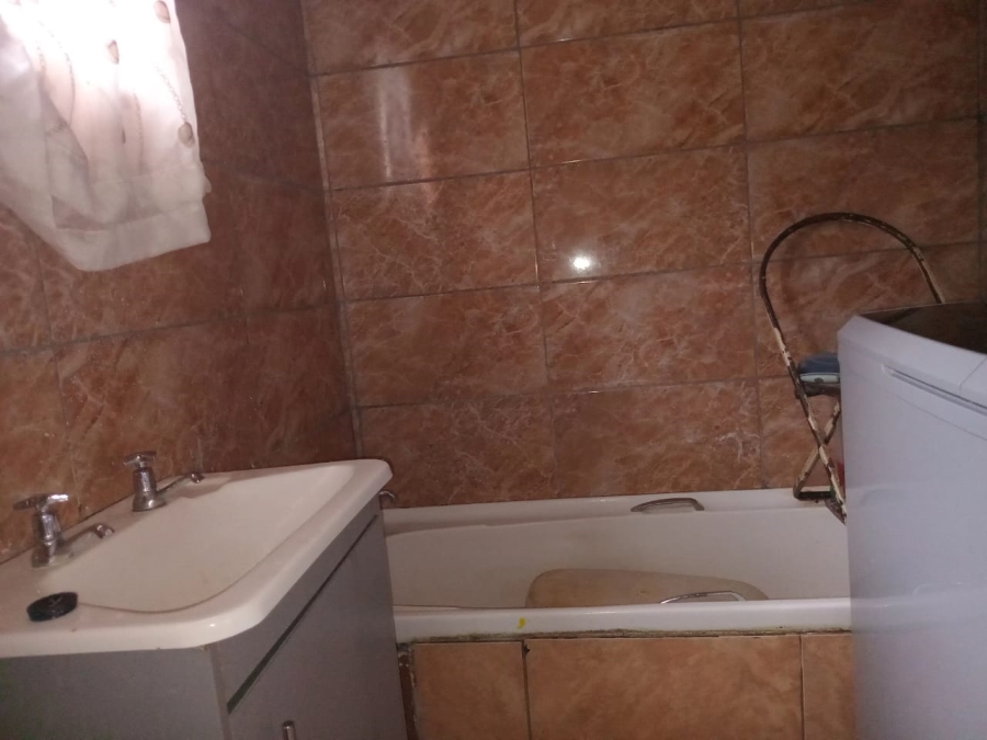 3 Bedroom Property for Sale in Daveyton Gauteng