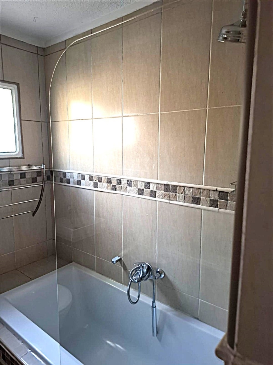 2 Bedroom Property for Sale in Craighall Gauteng