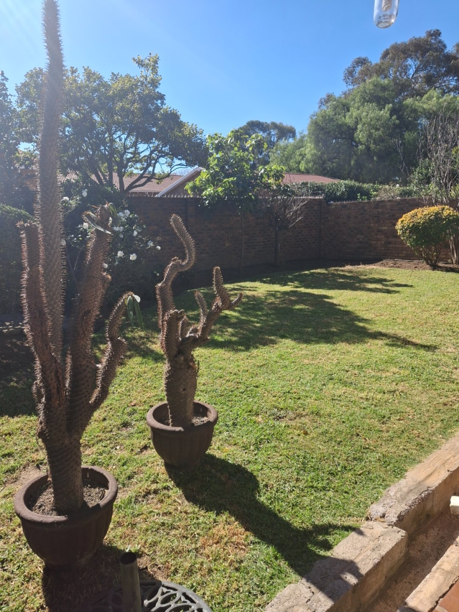 3 Bedroom Property for Sale in Northmead Gauteng