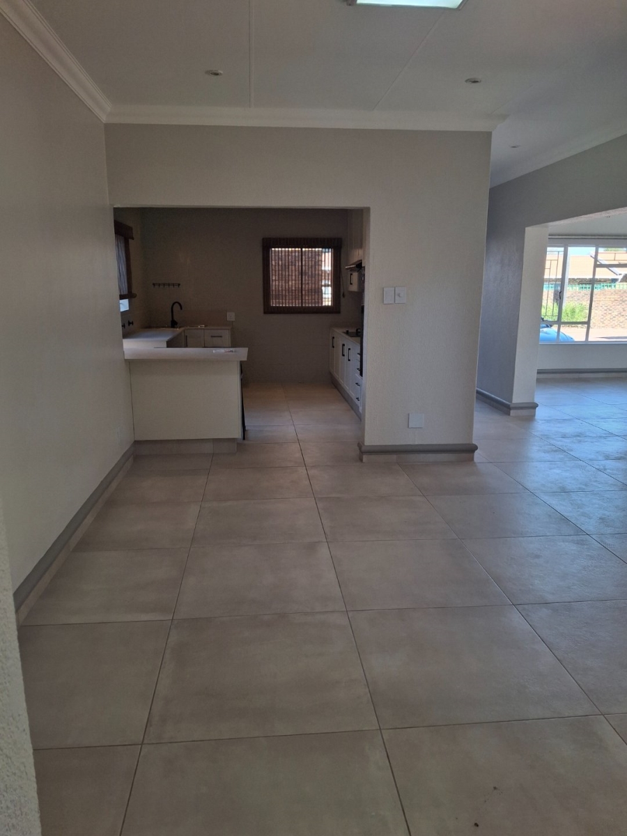 3 Bedroom Property for Sale in Northmead Gauteng