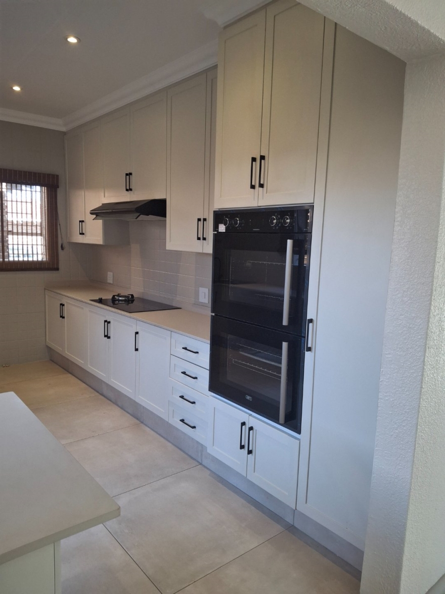 3 Bedroom Property for Sale in Northmead Gauteng
