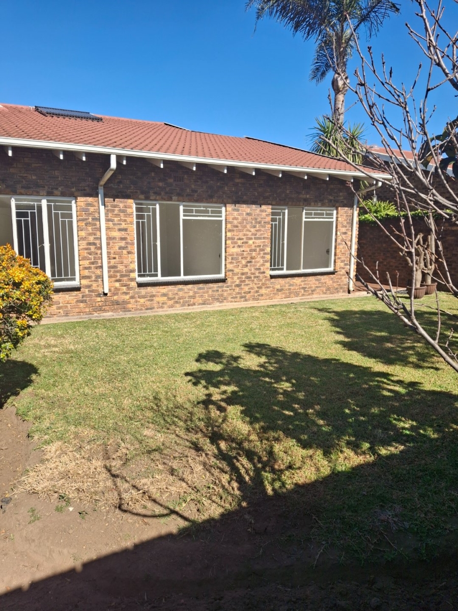 3 Bedroom Property for Sale in Northmead Gauteng