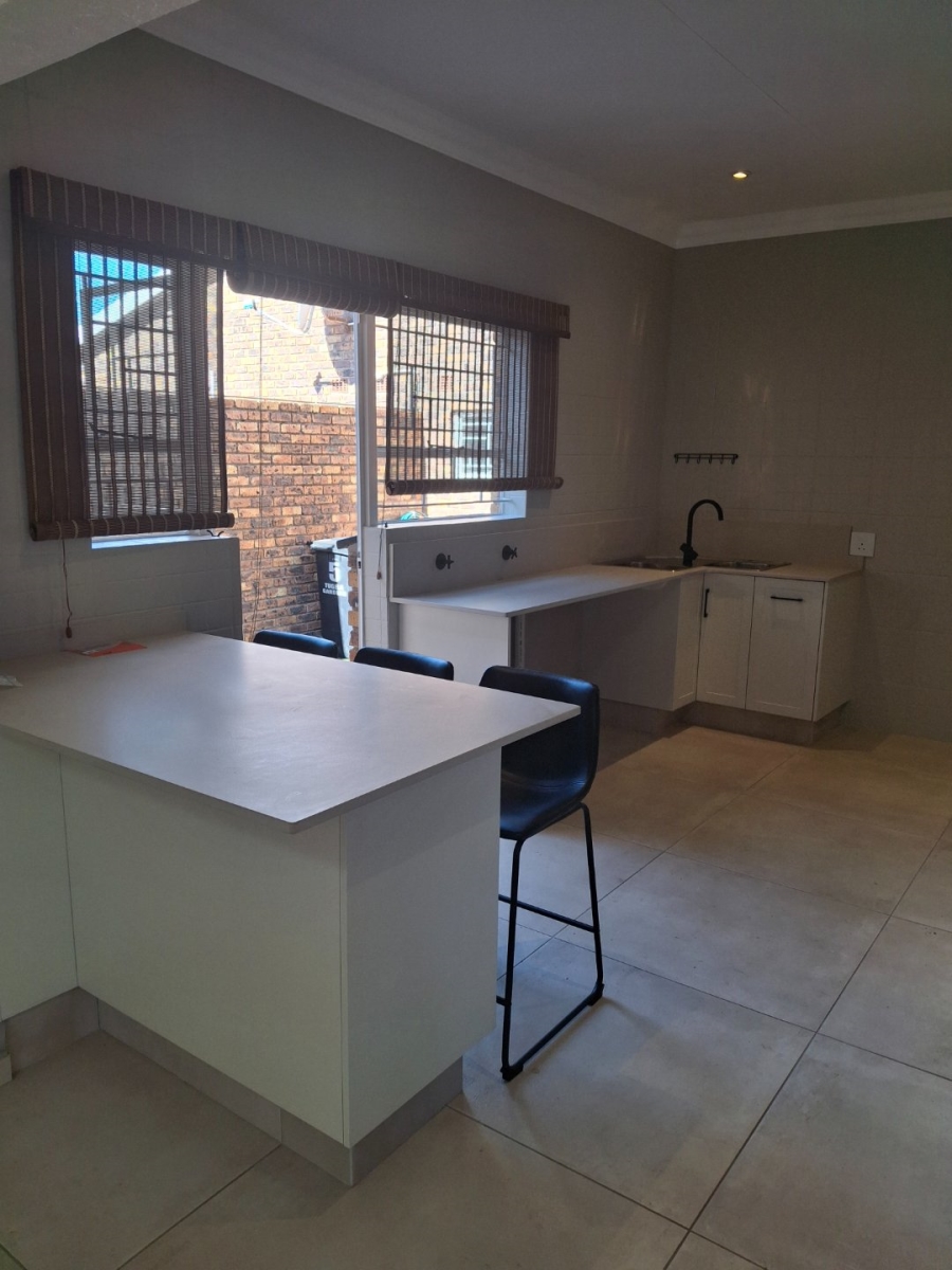 3 Bedroom Property for Sale in Northmead Gauteng