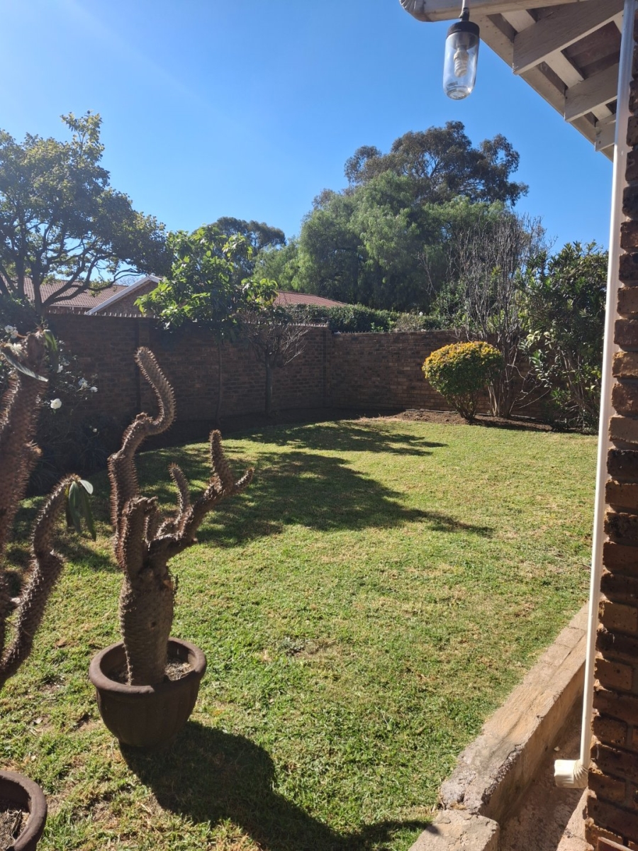 3 Bedroom Property for Sale in Northmead Gauteng
