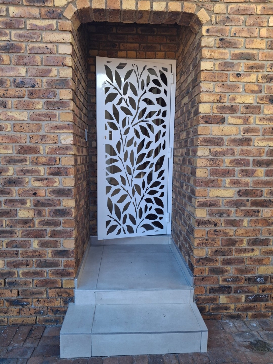 3 Bedroom Property for Sale in Northmead Gauteng