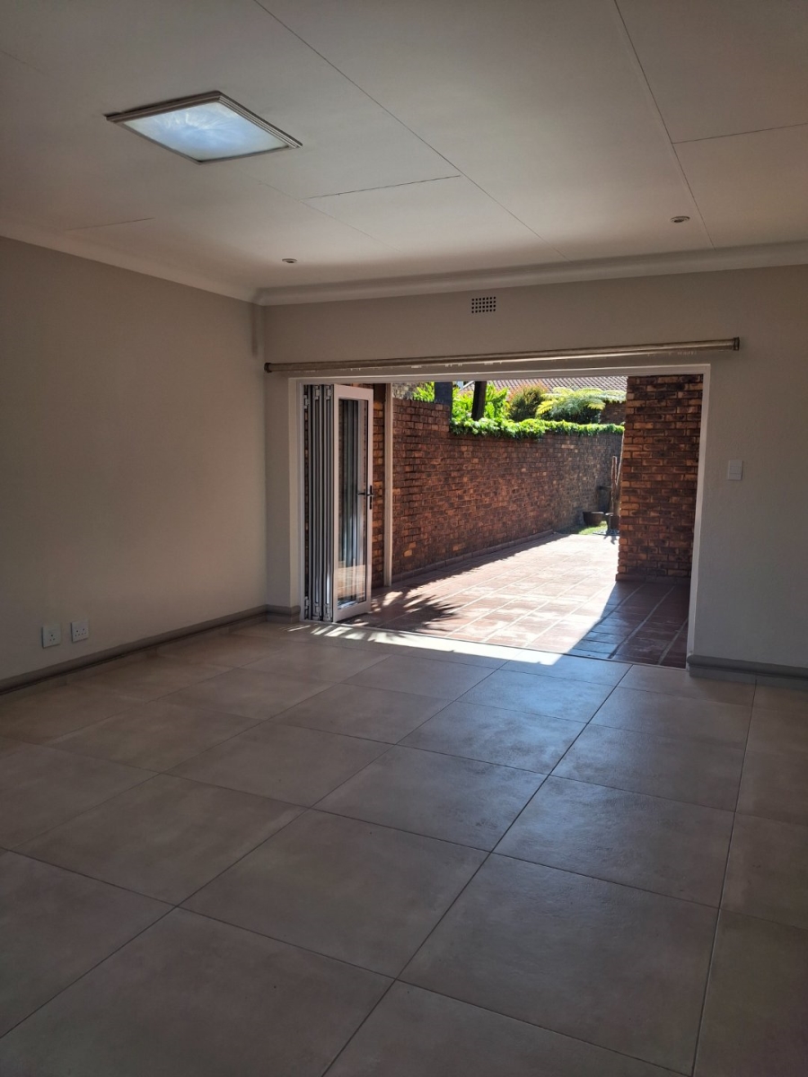 3 Bedroom Property for Sale in Northmead Gauteng
