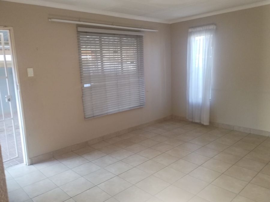 To Let 3 Bedroom Property for Rent in Leopard