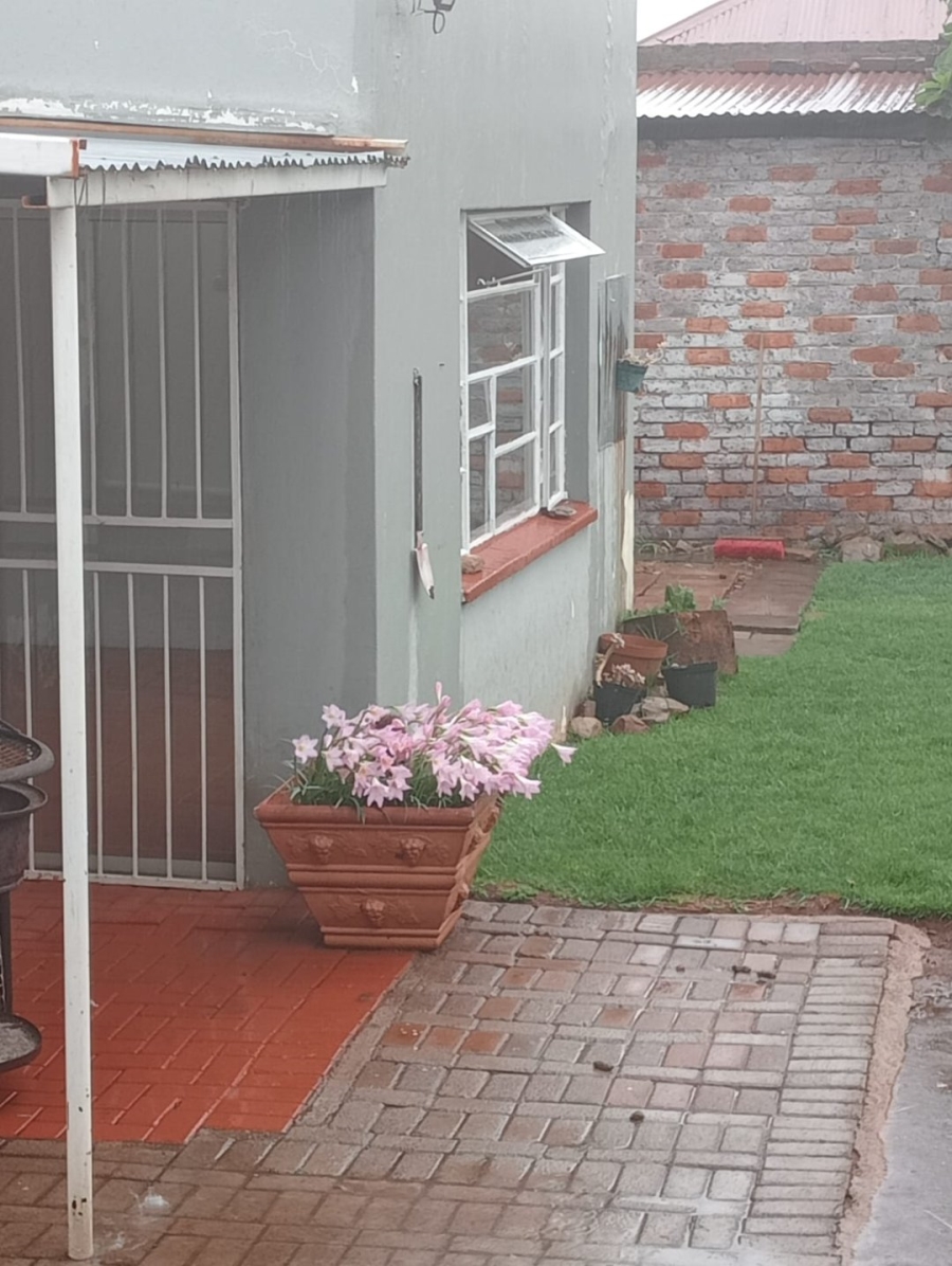 To Let  Bedroom Property for Rent in Krugersdorp North Gauteng