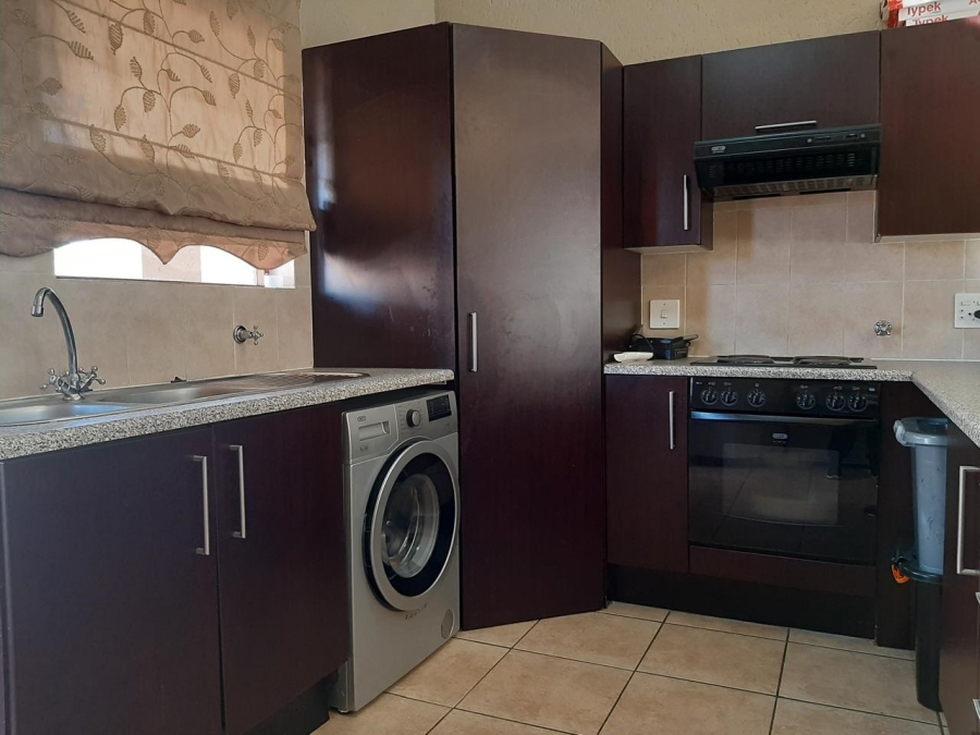 To Let 1 Bedroom Property for Rent in Paulshof Gauteng