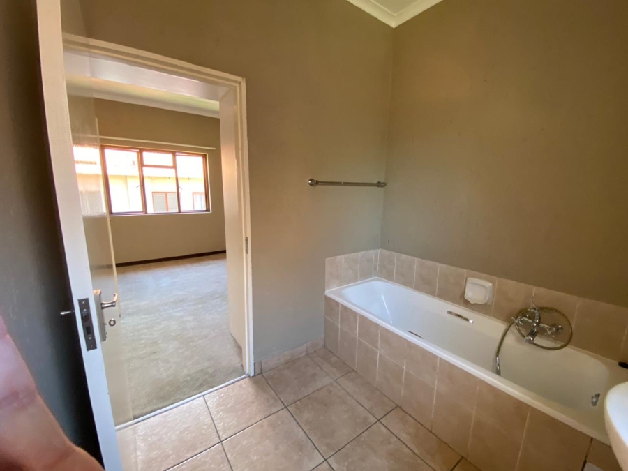 To Let 1 Bedroom Property for Rent in Paulshof Gauteng