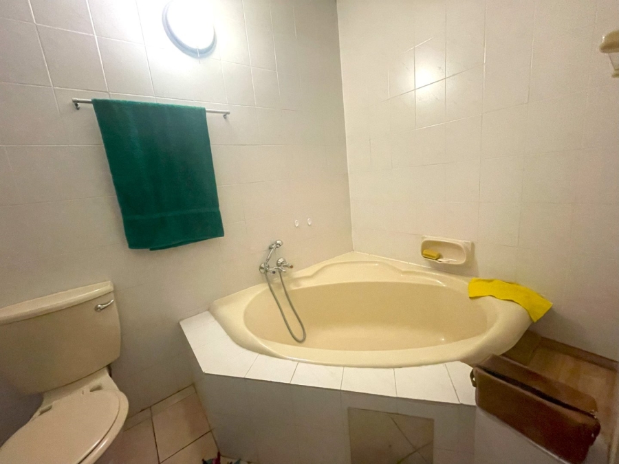 3 Bedroom Property for Sale in Zwartkop Gauteng