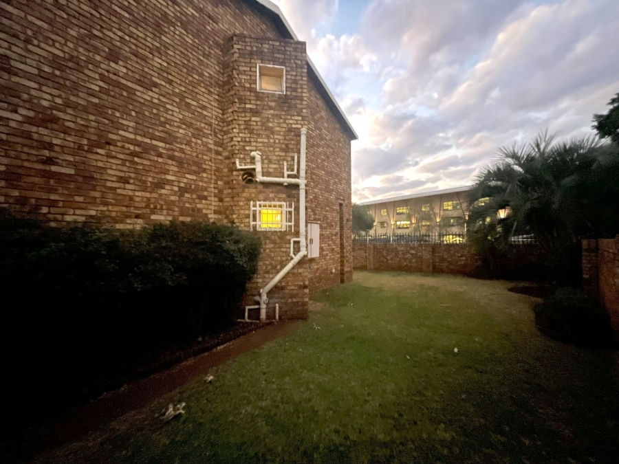 3 Bedroom Property for Sale in Zwartkop Gauteng