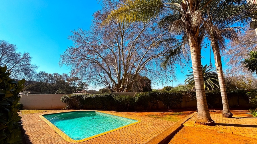 1 Bedroom Property for Sale in Westdene Gauteng