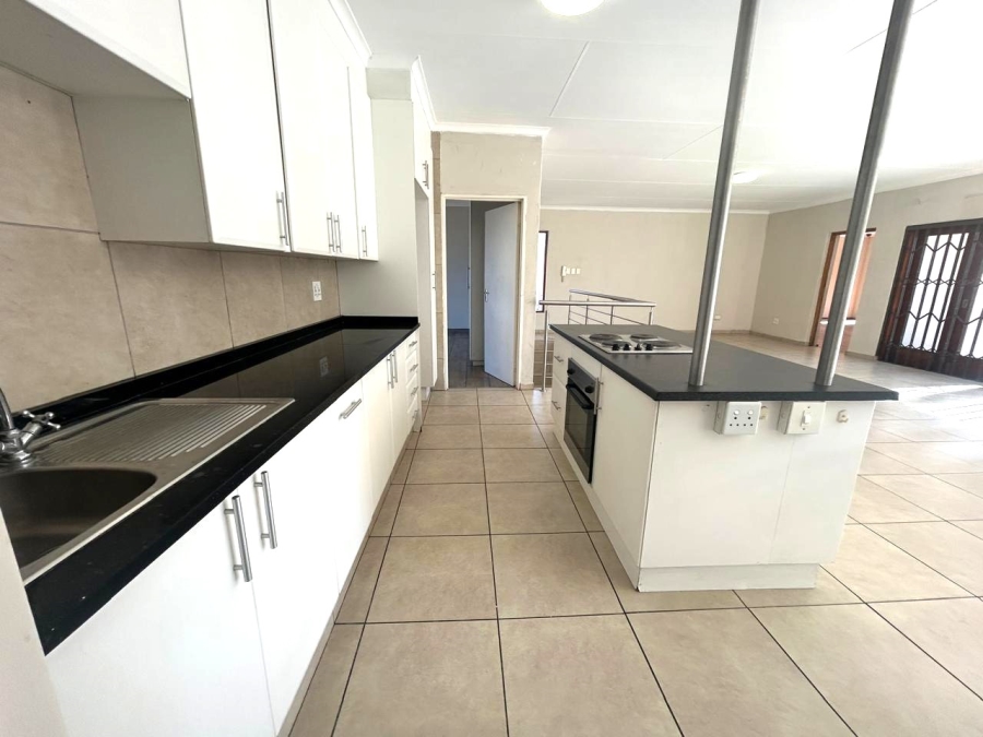 To Let 2 Bedroom Property for Rent in Wilgeheuwel Gauteng
