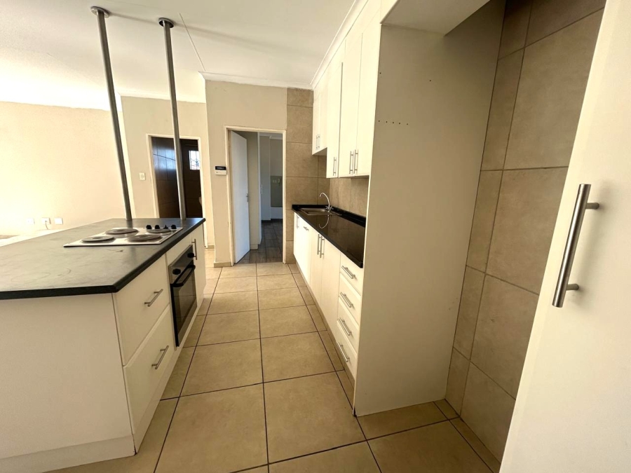 To Let 2 Bedroom Property for Rent in Wilgeheuwel Gauteng